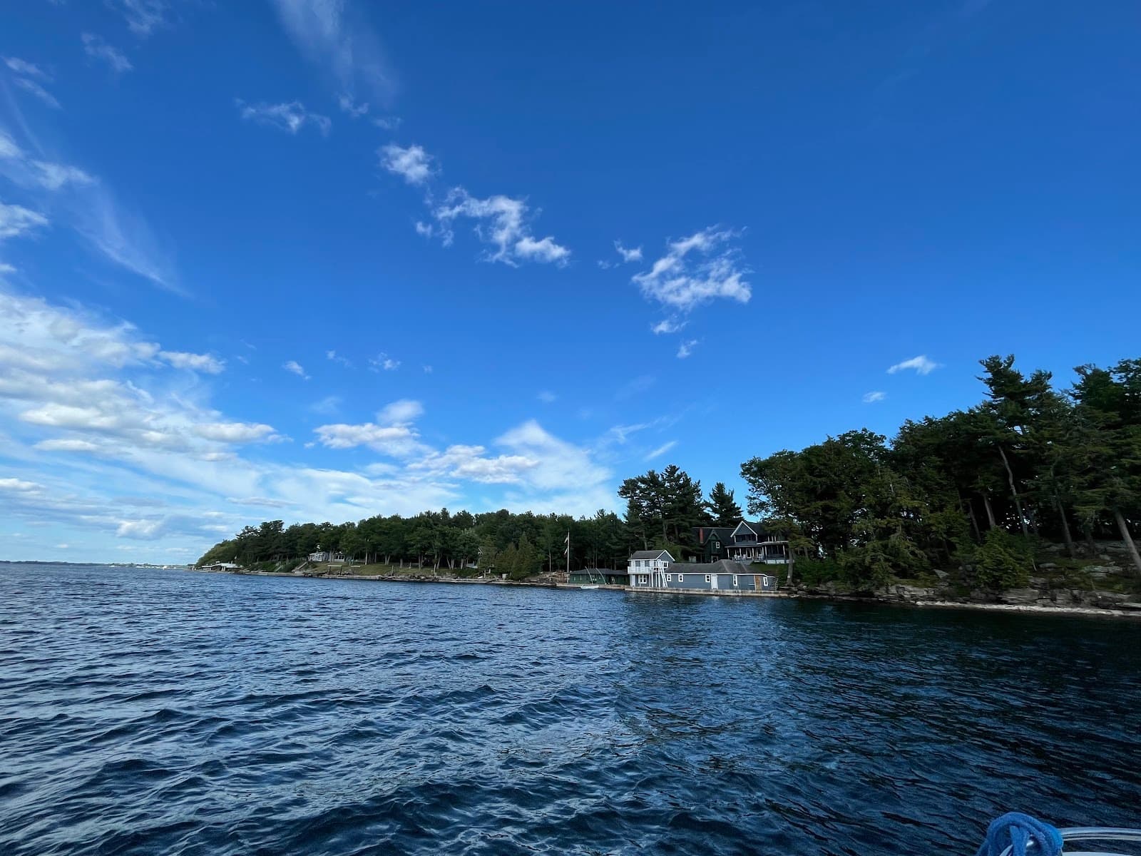 Riverside Drive (waterfront) - Image 1