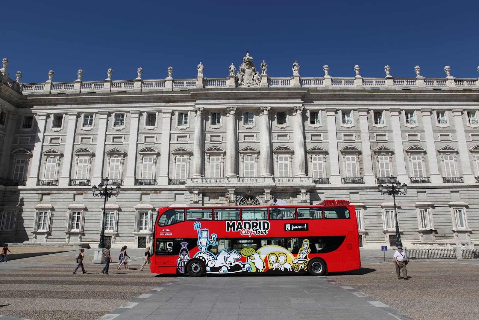 Madrid City Buses (Línea 001 & 002) - Image 1