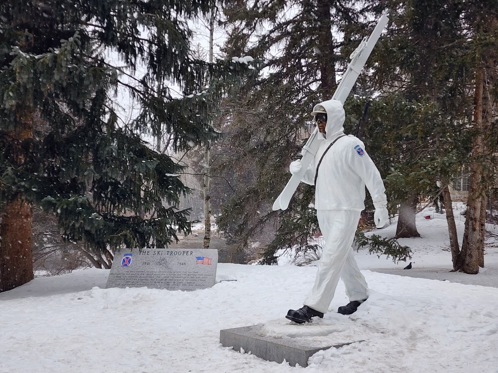Seibert Circle & 10th Mountain Division Memorial - Image 1