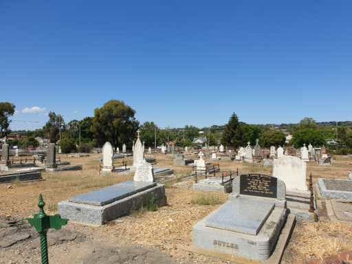 Bendigo Cemetery Carpenter St - Image 1