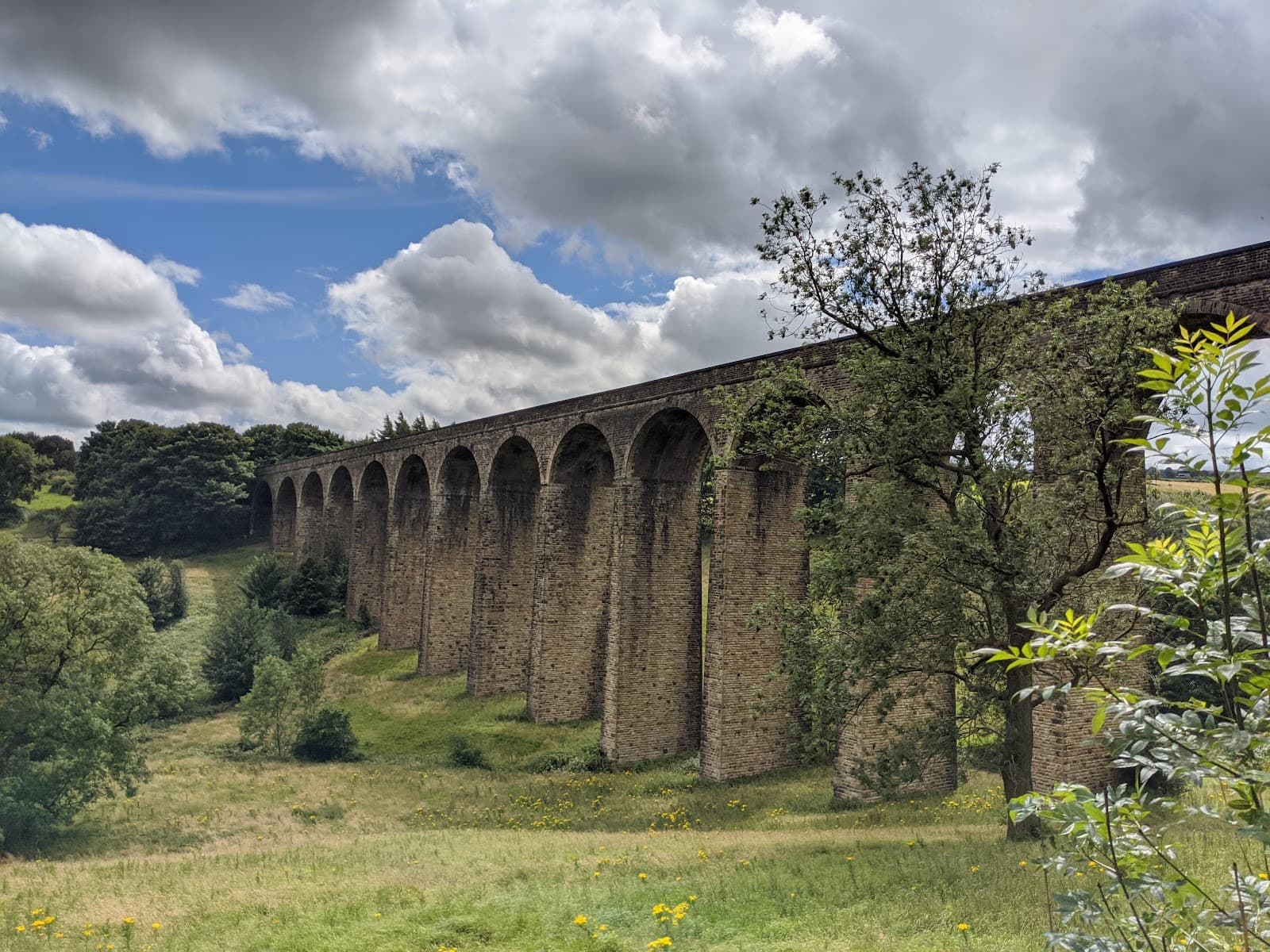 Thornton Viaduct - Image 1