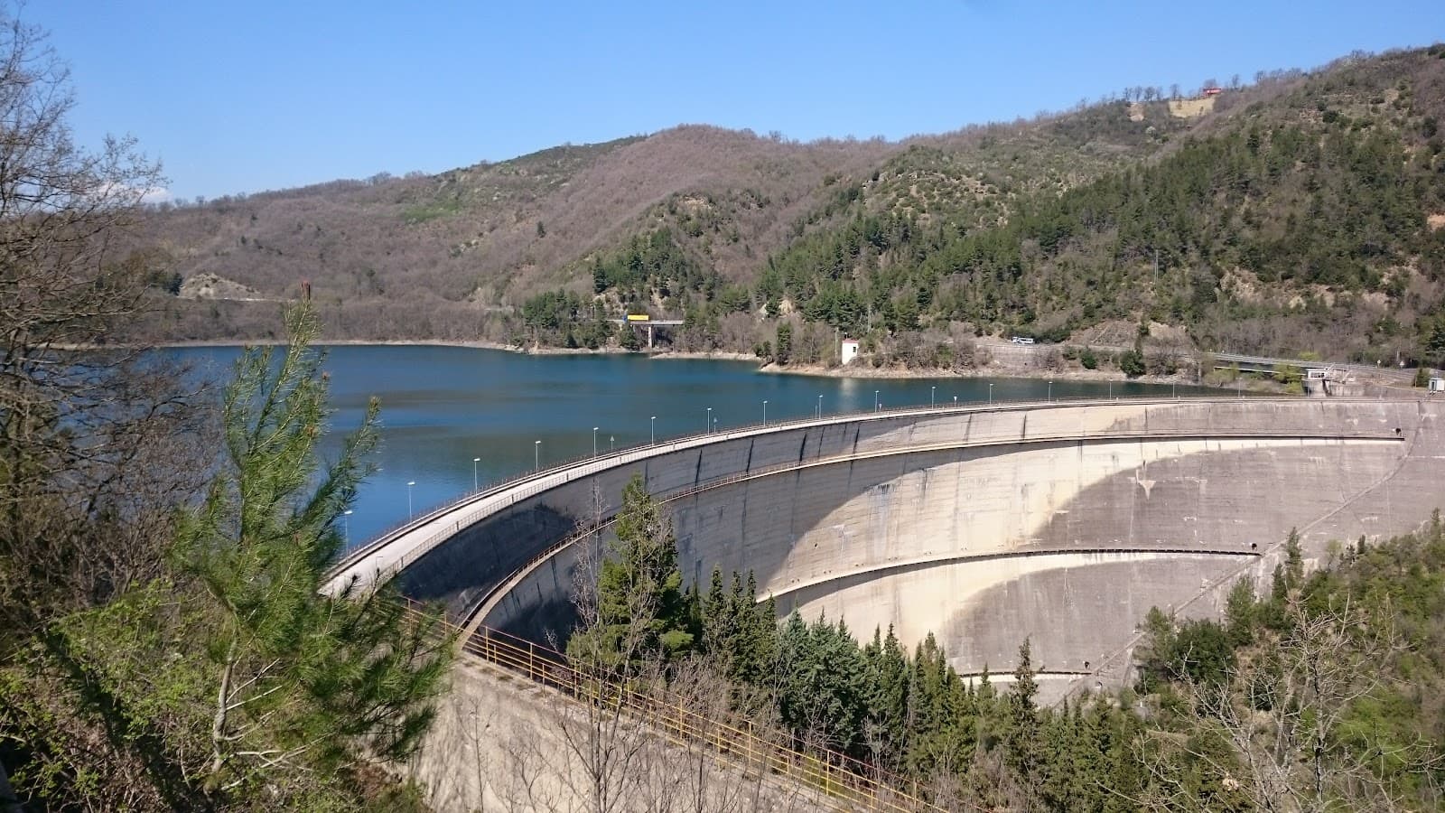 Lake Pertusillo (Lago del Pertusillo) - Image 1