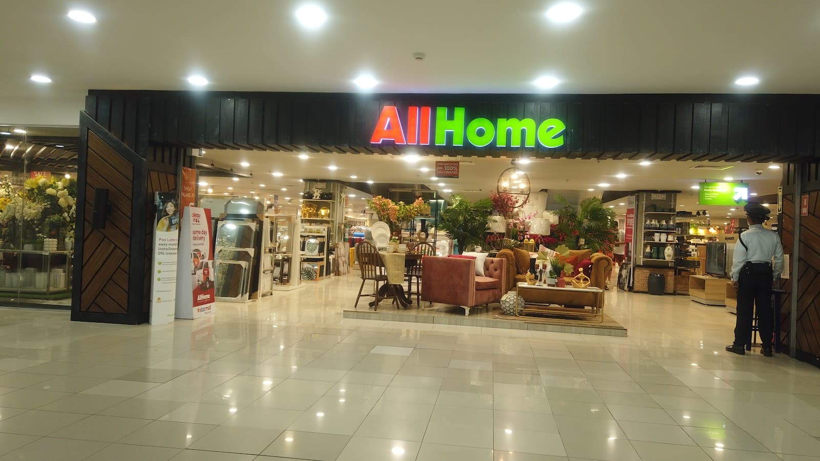 Starmall EDSA-Shaw - Image 1