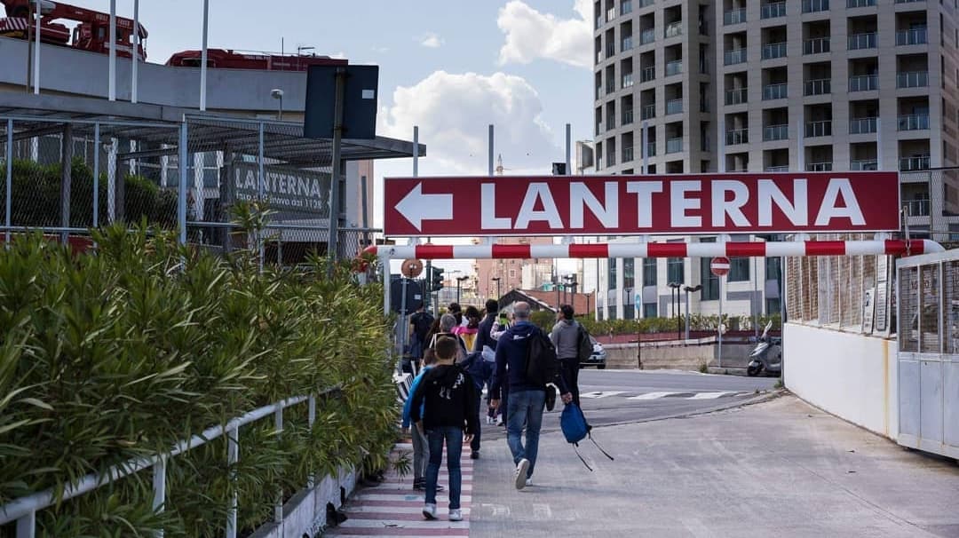 Lanterna Promenade - Image 1