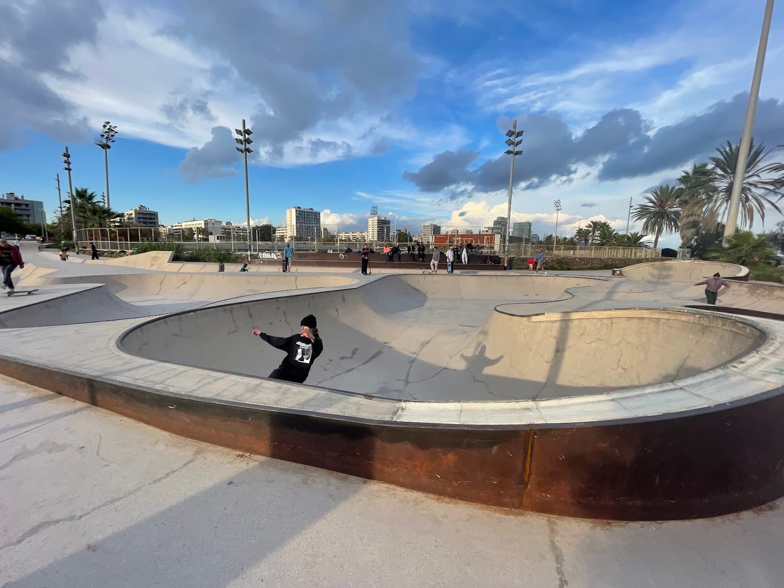 Skatepark Mar Bella Barcelona - Image 1