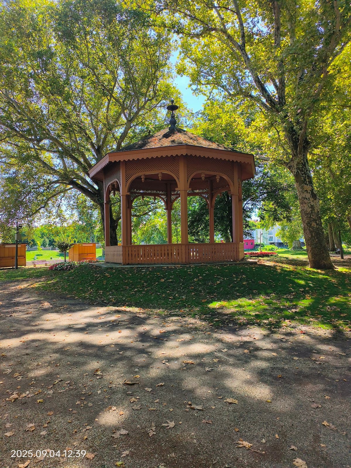 Radó Island Győr - Image 1