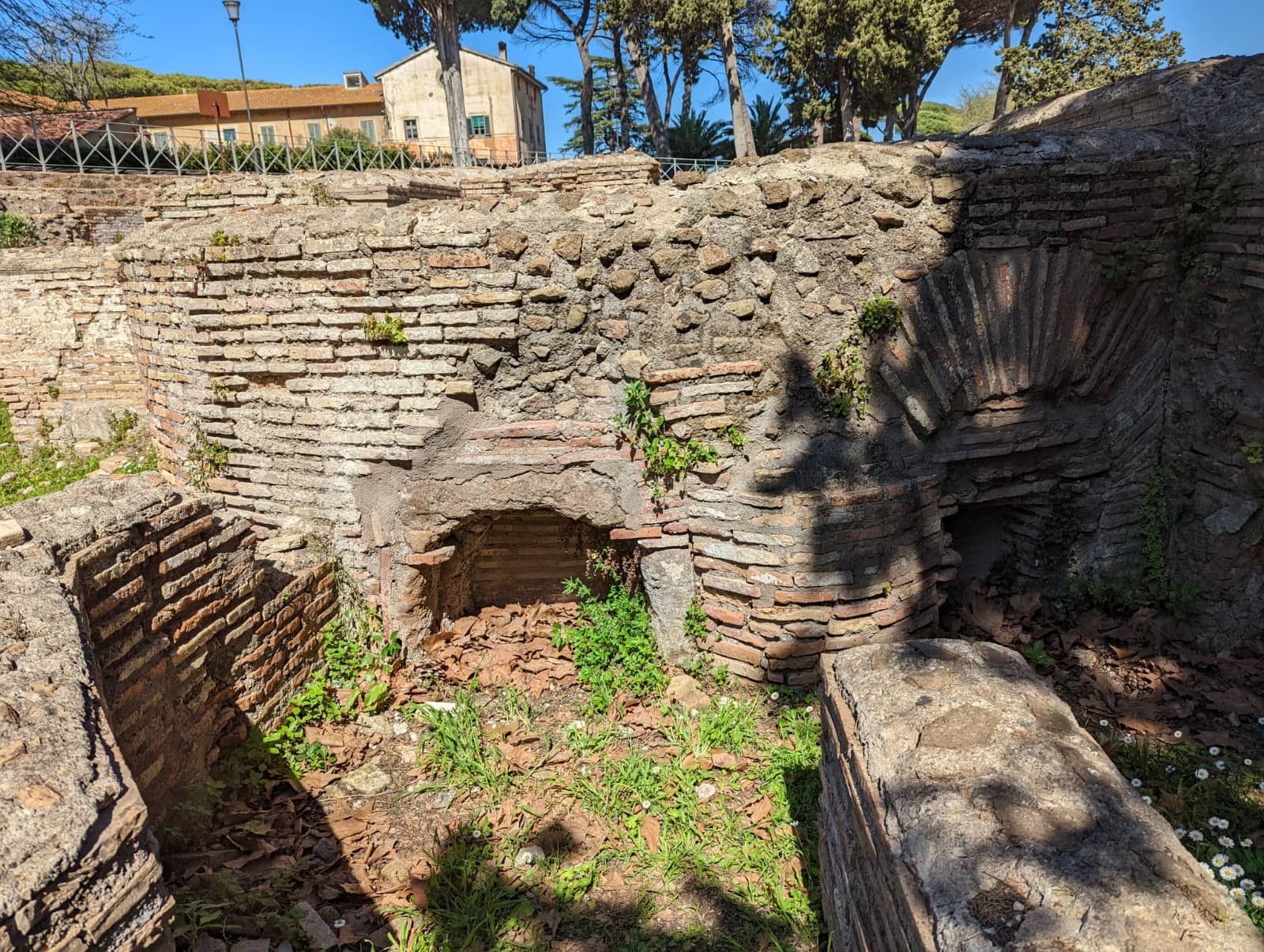 Borgo di Ostia Antica