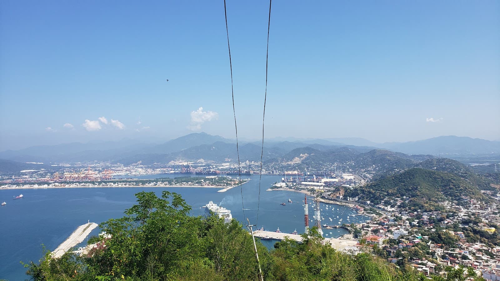 Mirador Barra de Navidad - Image 1