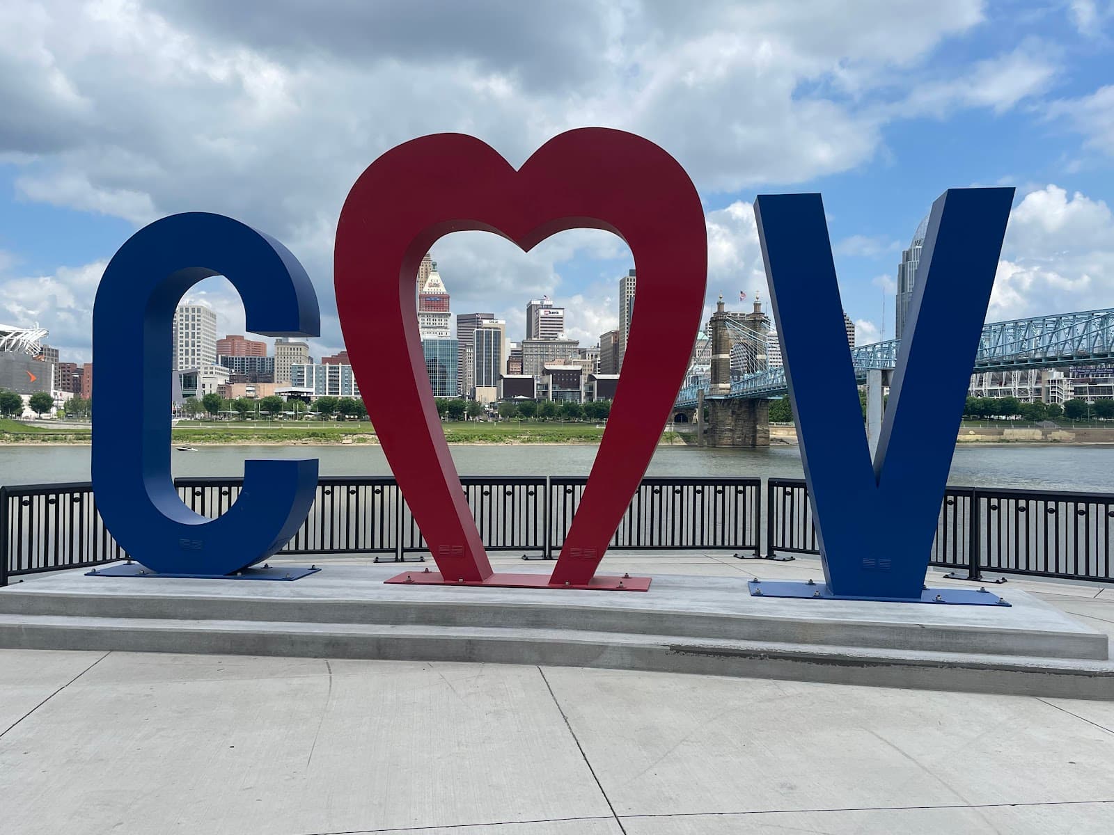 Riverside Drive Statue Tour - Image 1