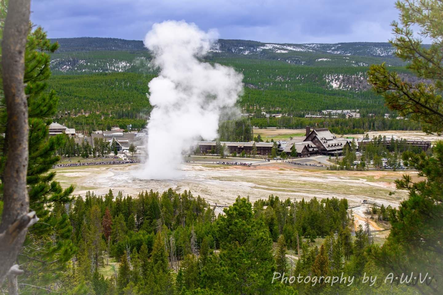 Observation Point Old Faithful - Image 1