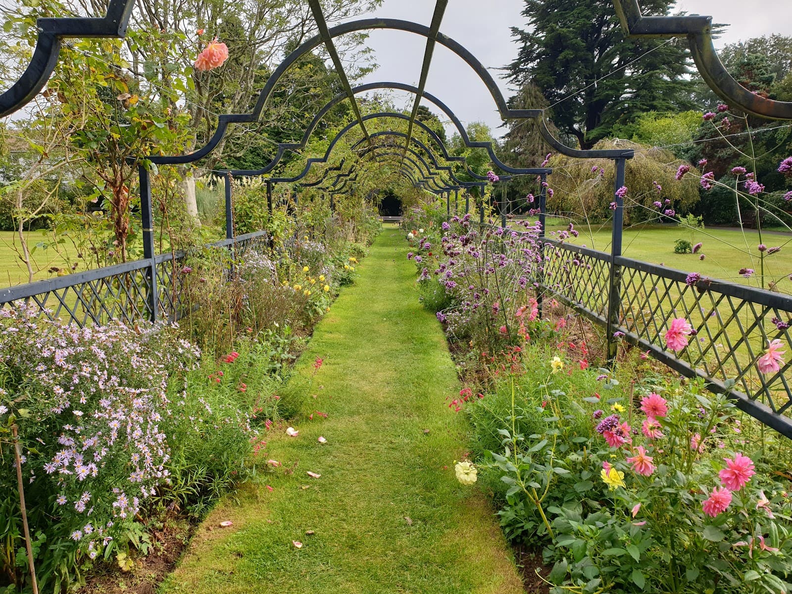 Tessier Gardens - Image 1