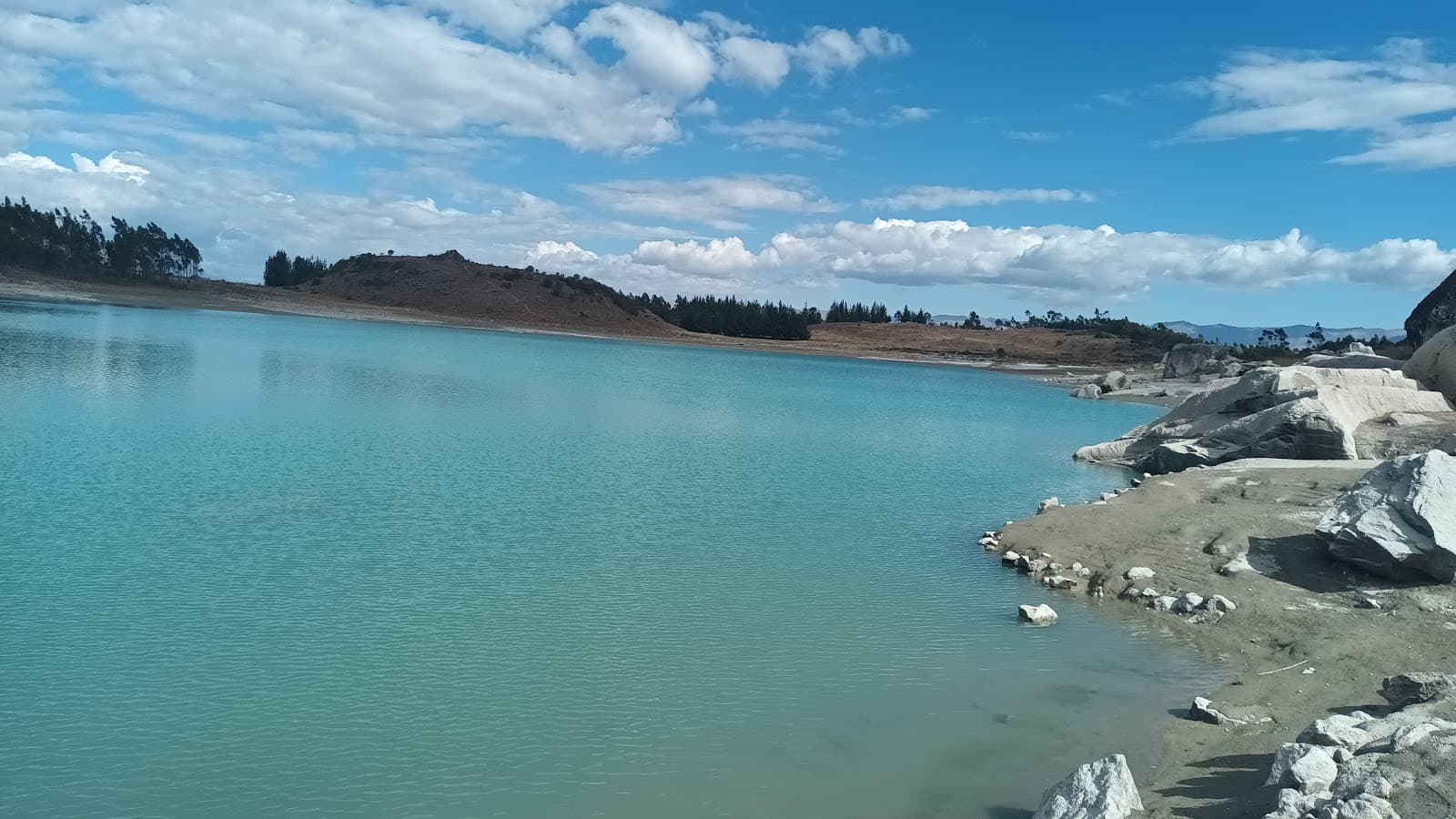 Laguna Keushu - Image 1