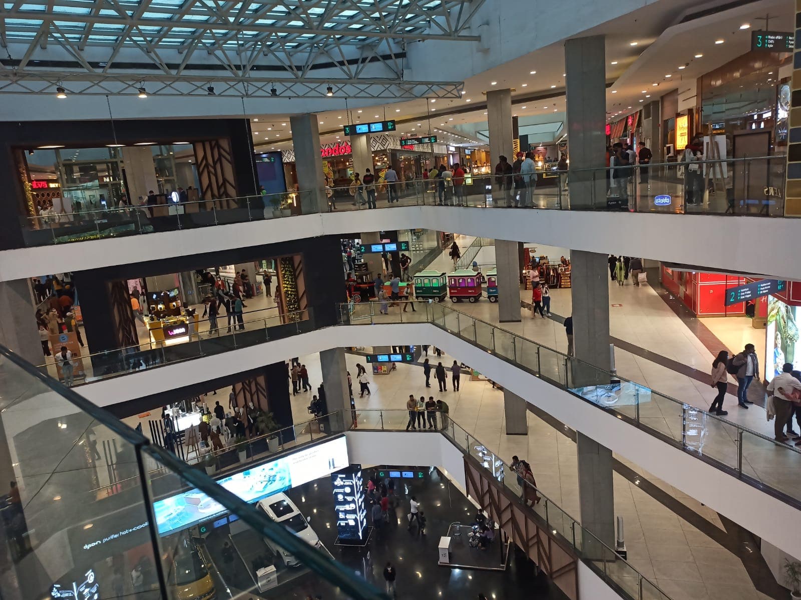 Elante Mall Chandigarh - Image 1