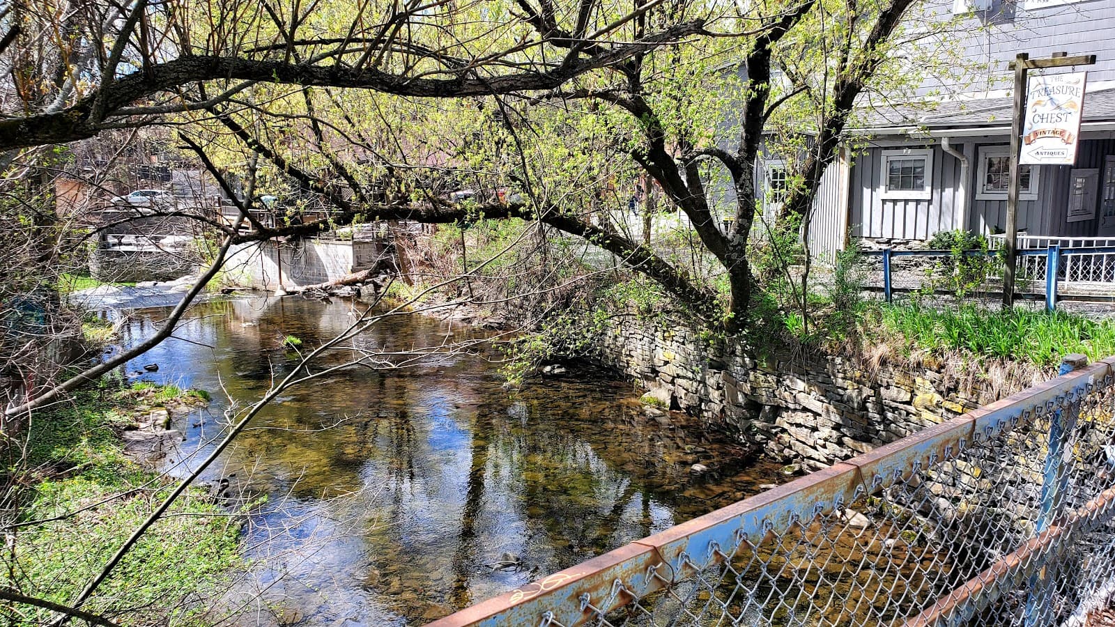 Woodstock Village - Image 1