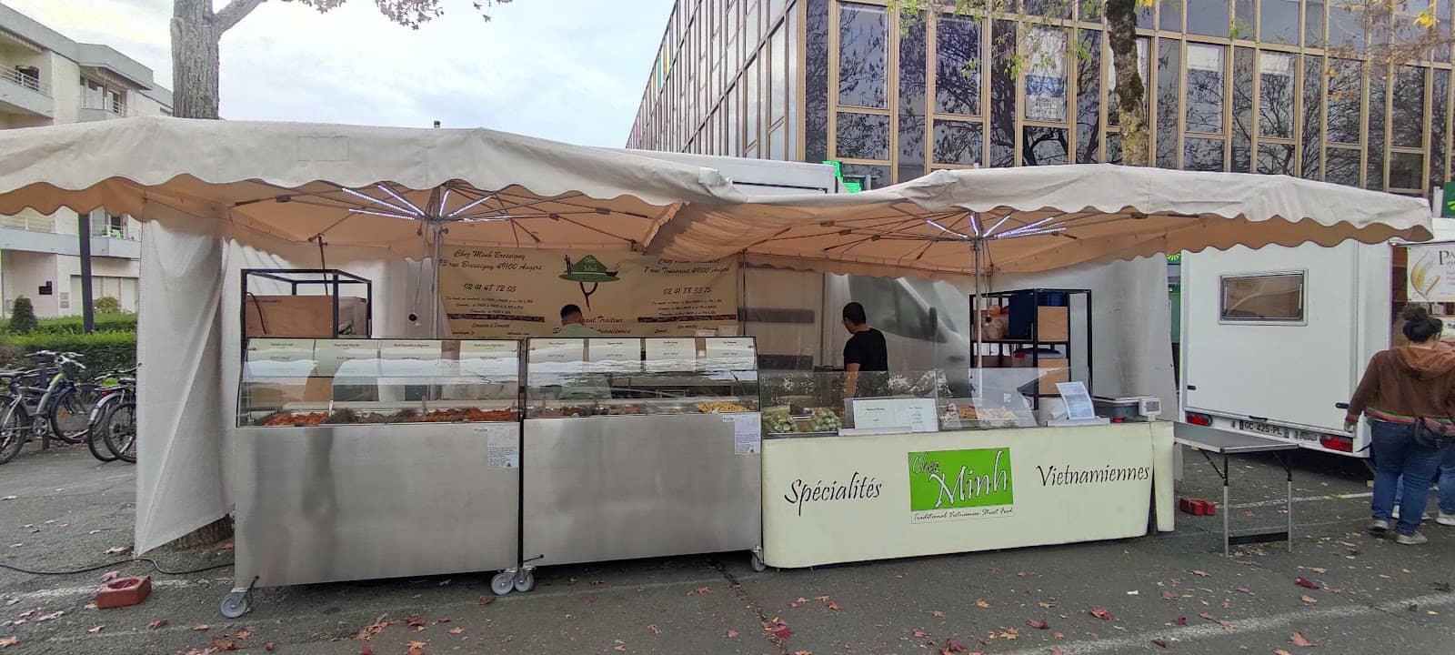 Grilled Chicken Stand