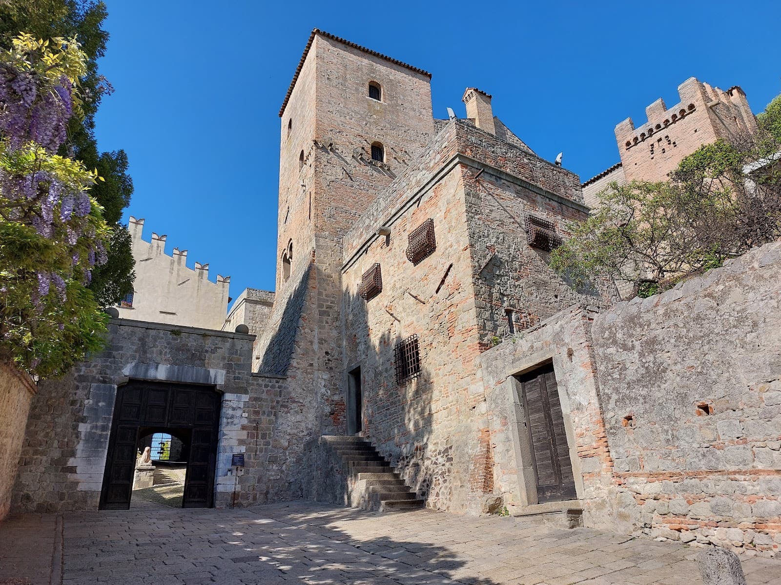 Castello di Monselice - Image 1