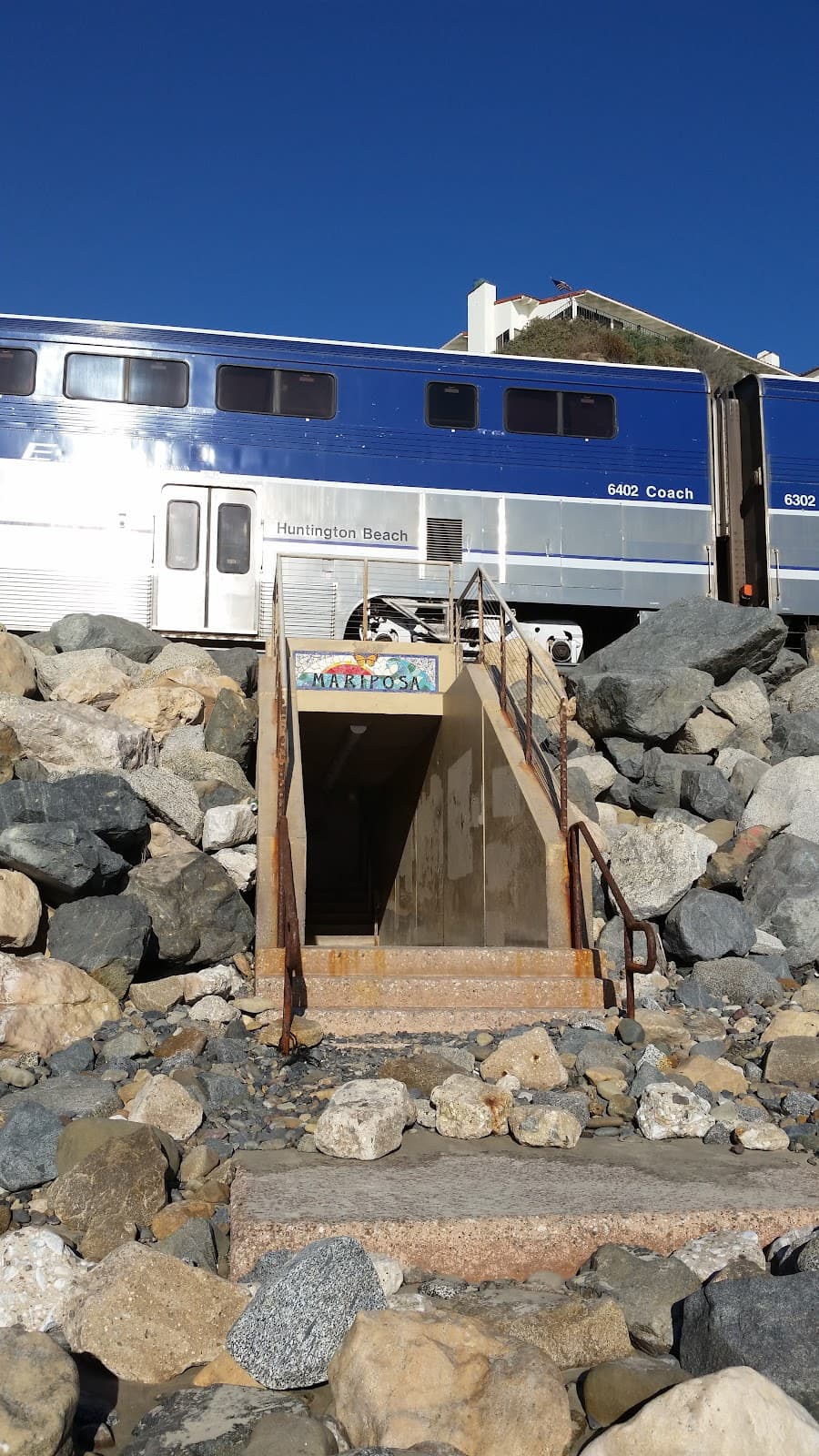 Mariposa Beach - Image 1