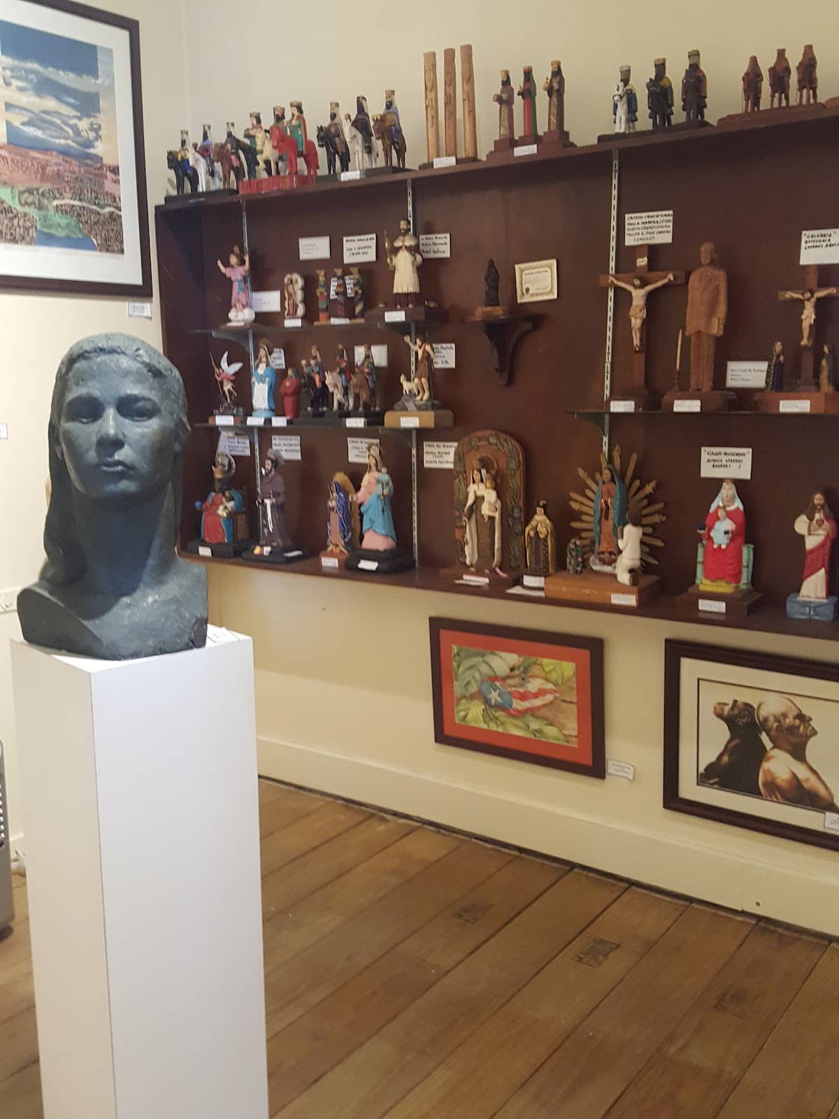 Knowledgeable Guides