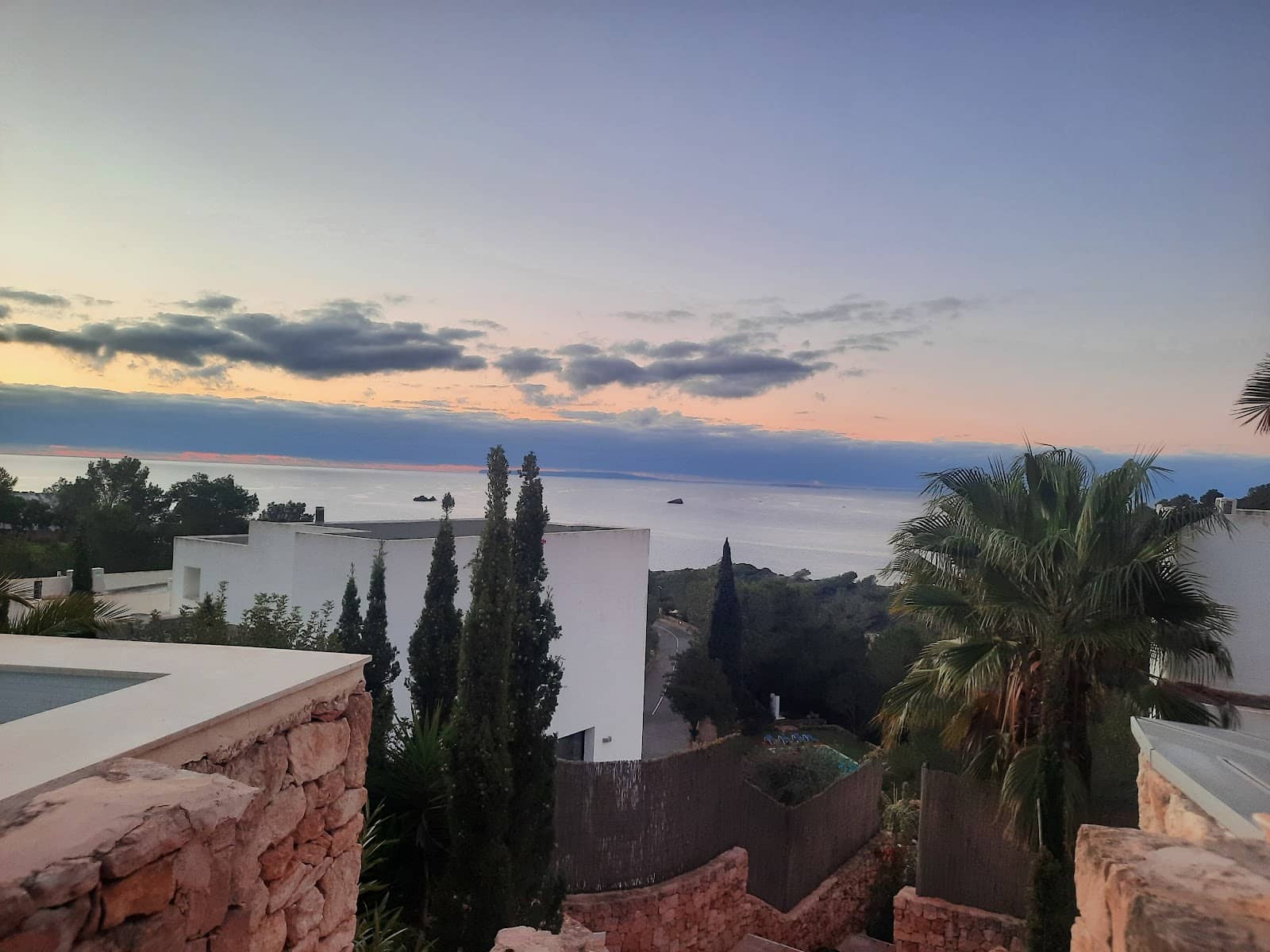 Serene Natural Surroundings