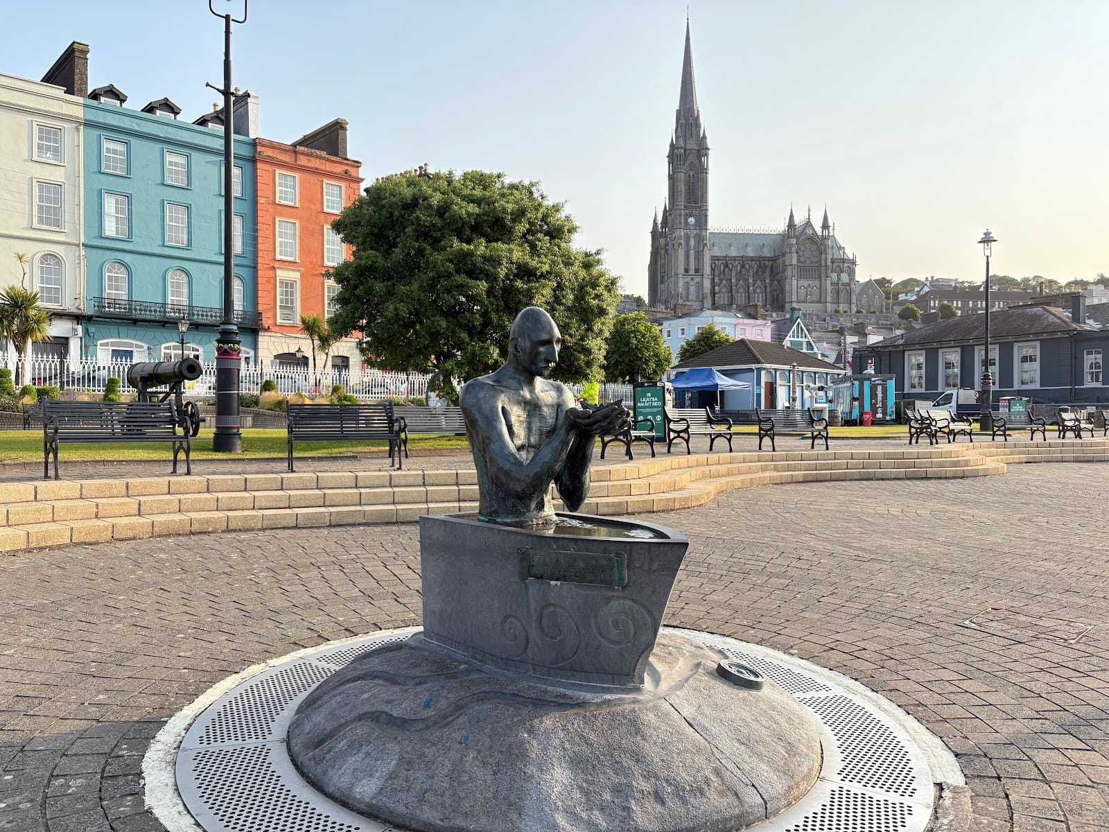 Jack Doyle Statue - Image 1