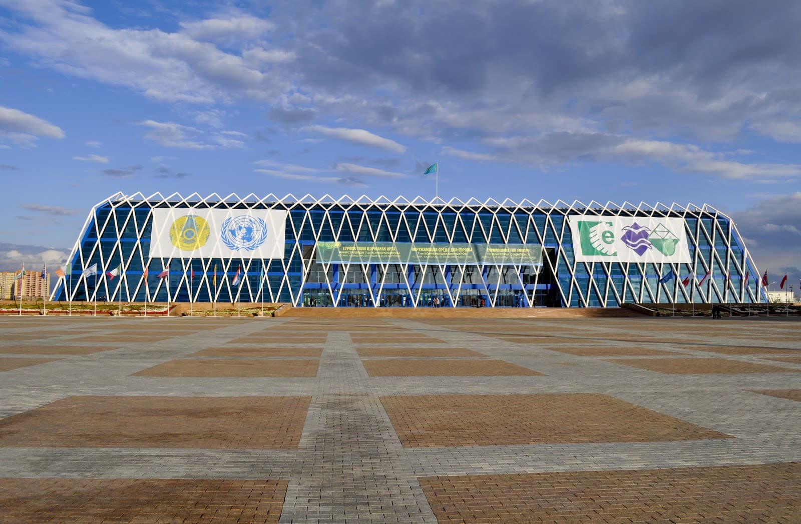 Palace of Independence - Image 1