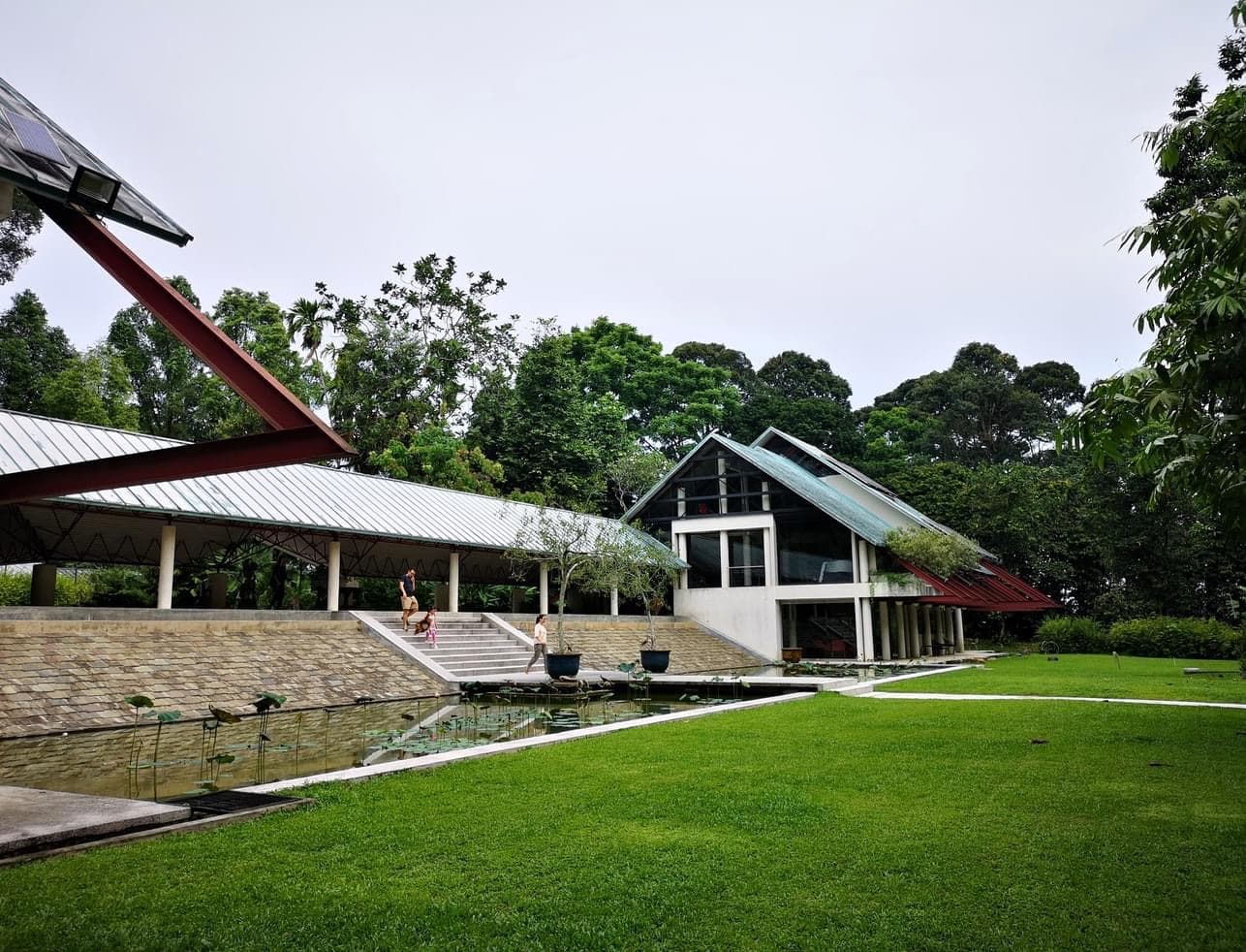 Rimbun Dahan - Image 1