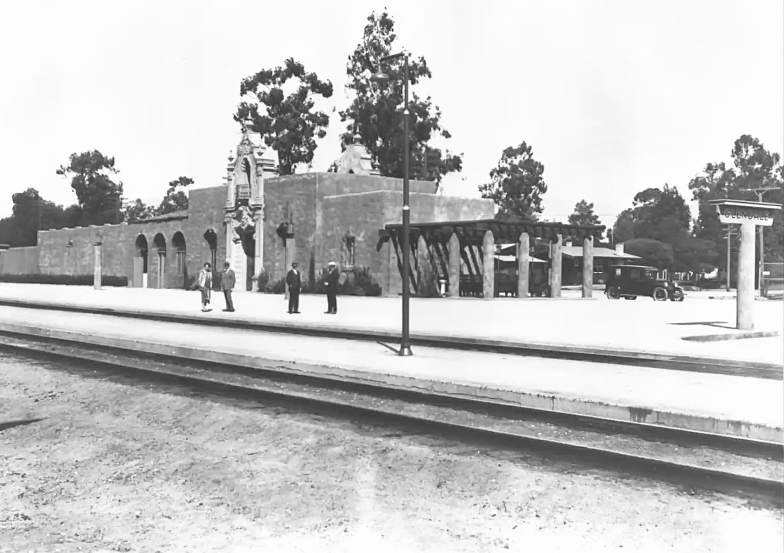 Glendale Transportation Center - Image 1