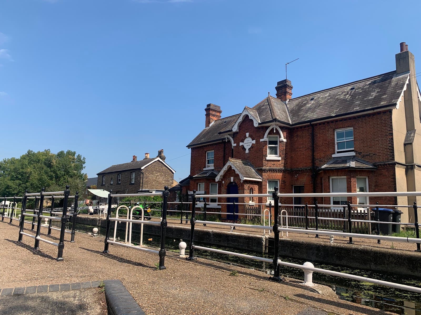 Enfield Lock (lock & canal) - Image 1