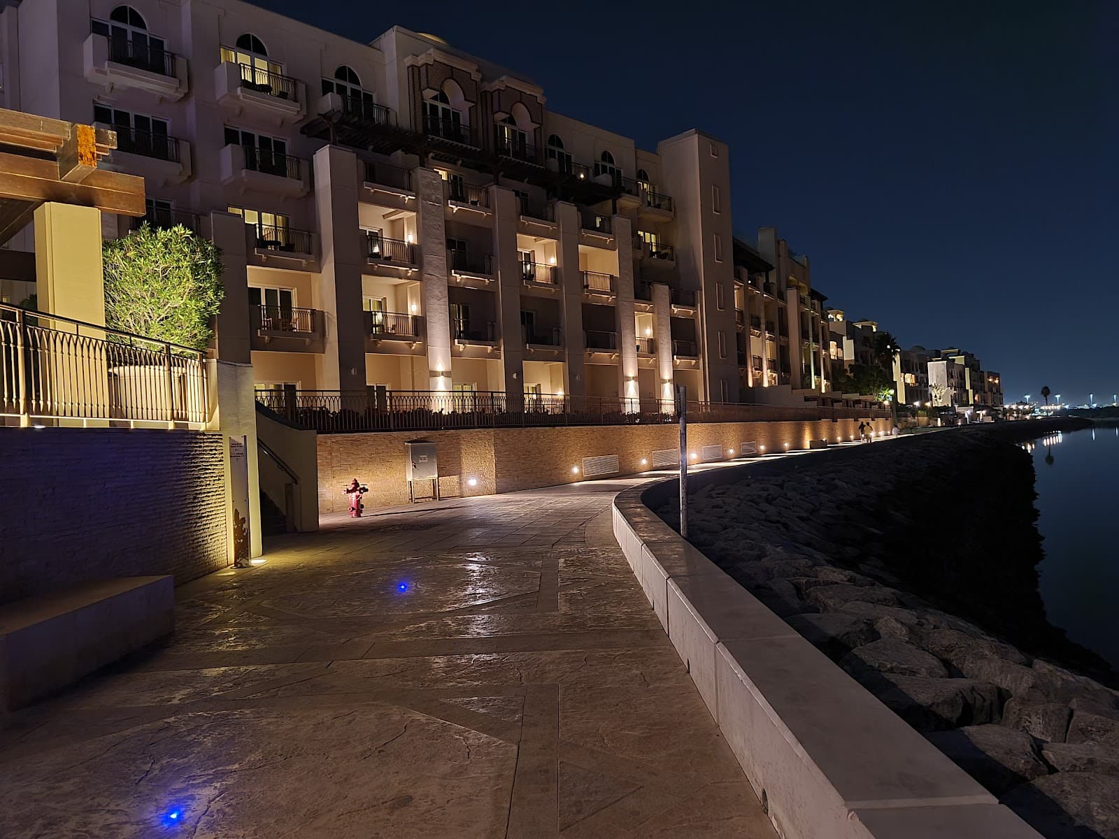 Eastern Mangroves Promenade Abu Dhabi - Image 1