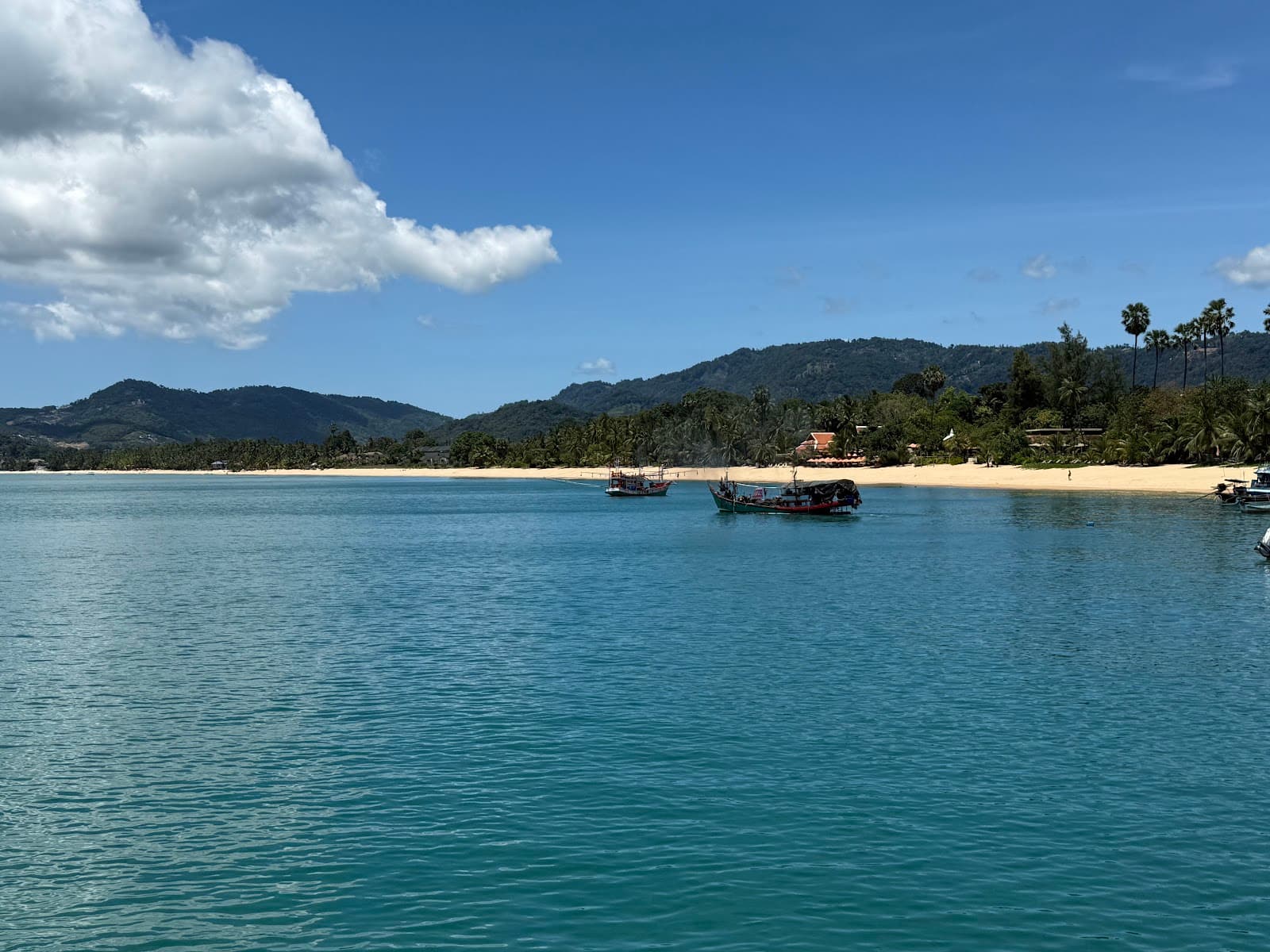 Maenam Pier (Lomprayah) - Image 1
