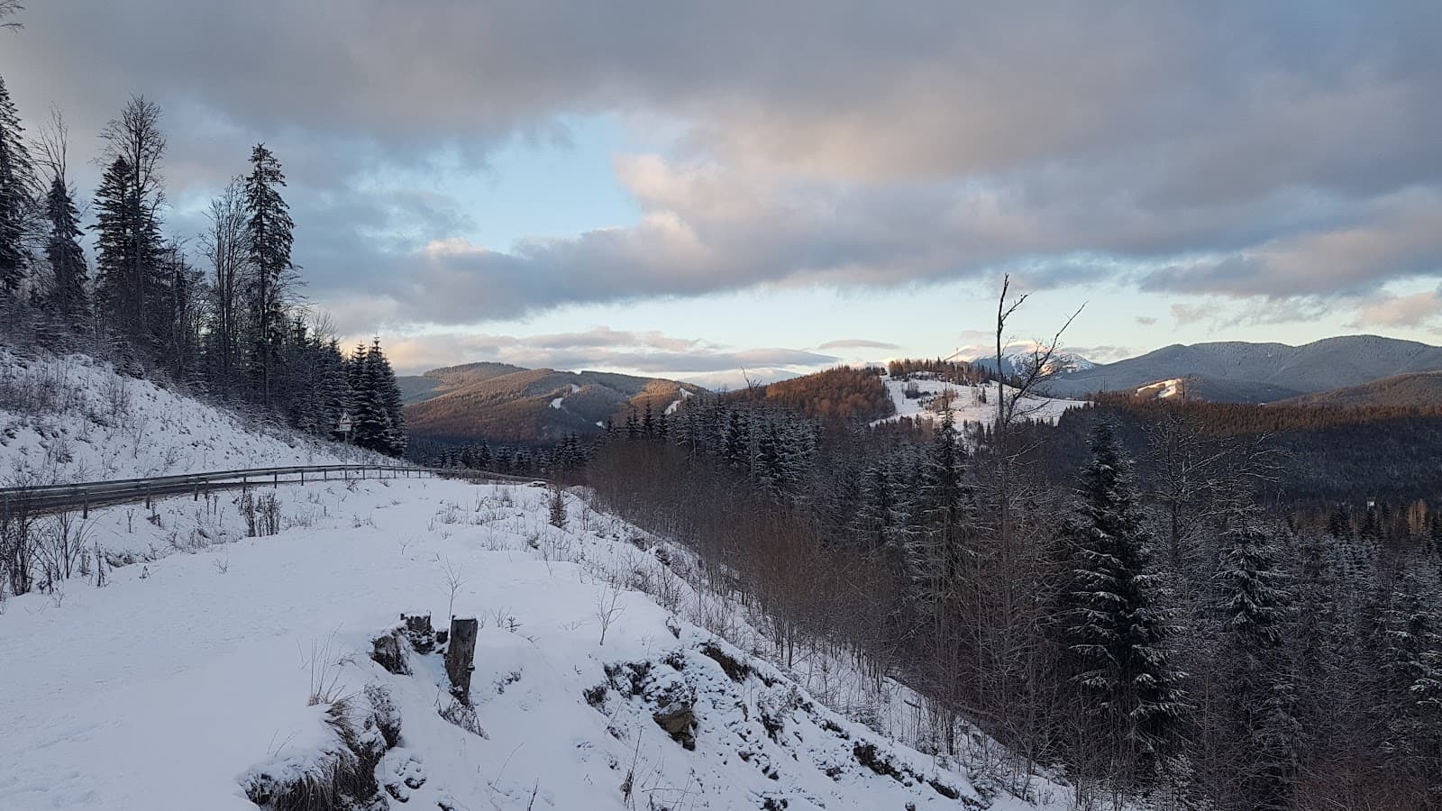 Yablunytskyi Pass - Image 1