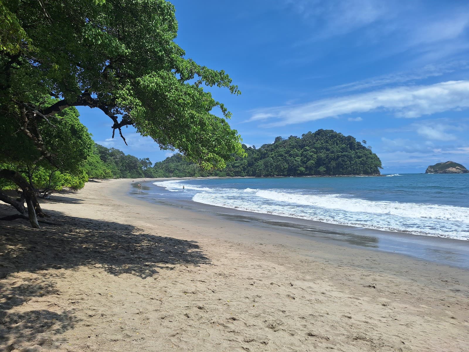 Playa Espadilla Sur - Image 1