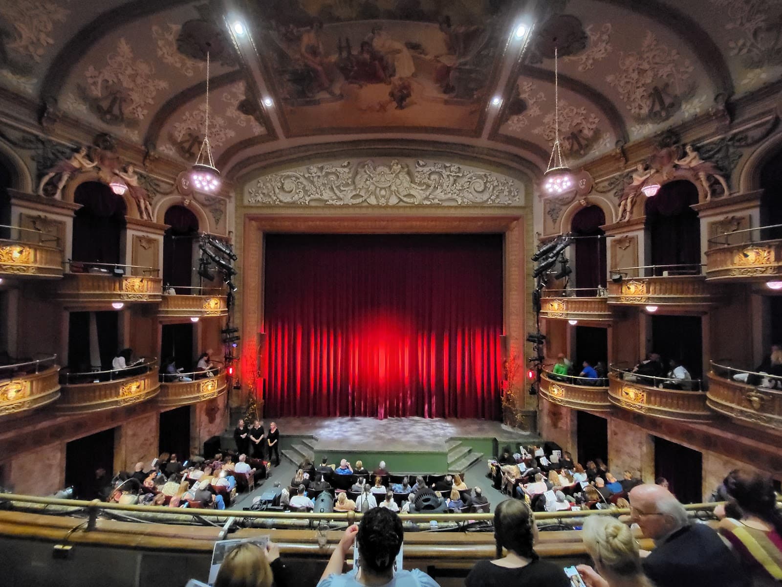 Wells Theatre Norfolk - Image 1