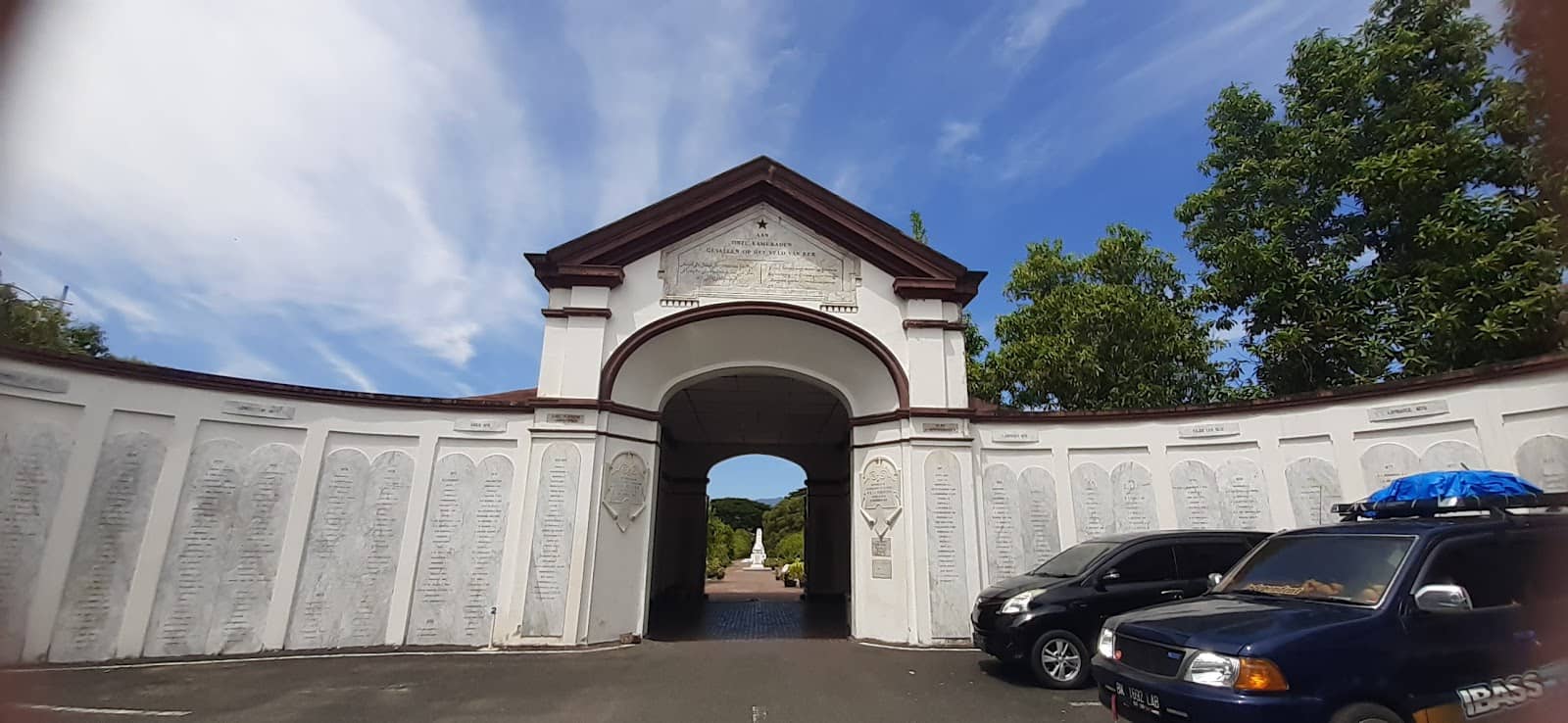 Acehnese & Marsose Graves