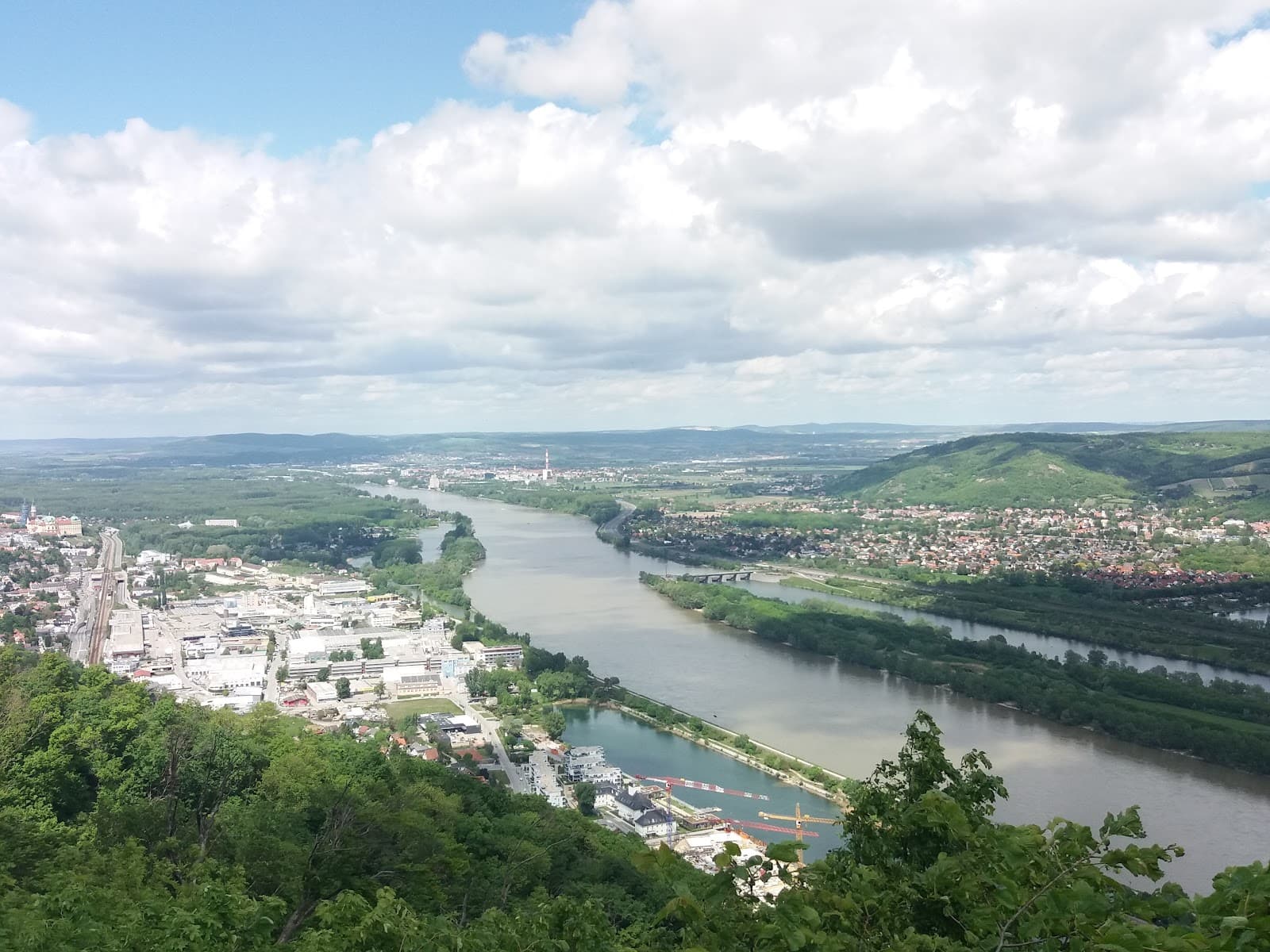 Leopoldsberg Vienna - Image 1