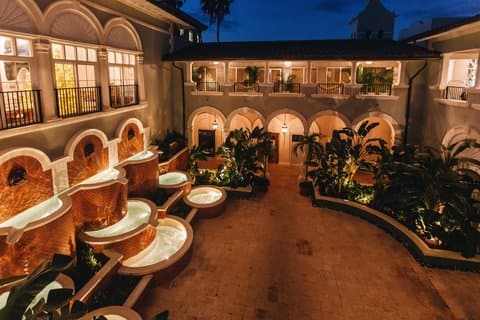 Great Bay (Ritz-Carlton) - Image 1