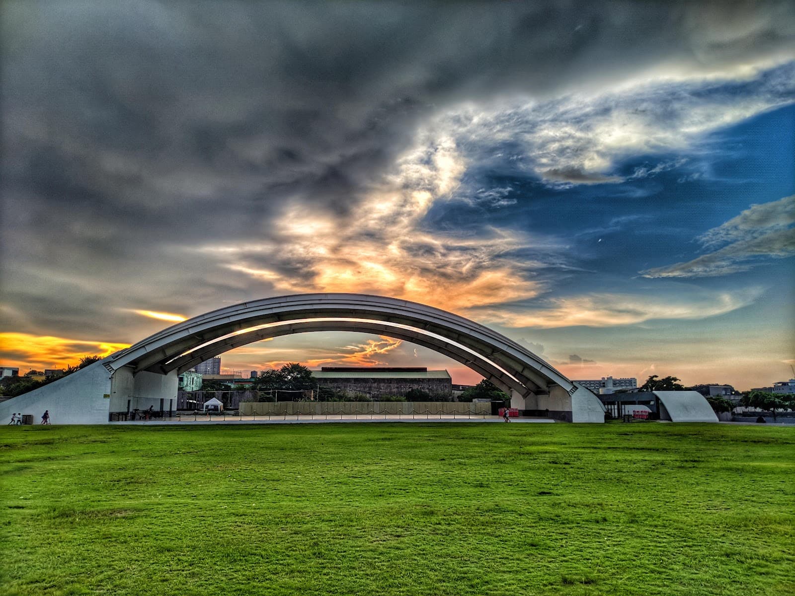 Circuit Event Grounds - Image 1