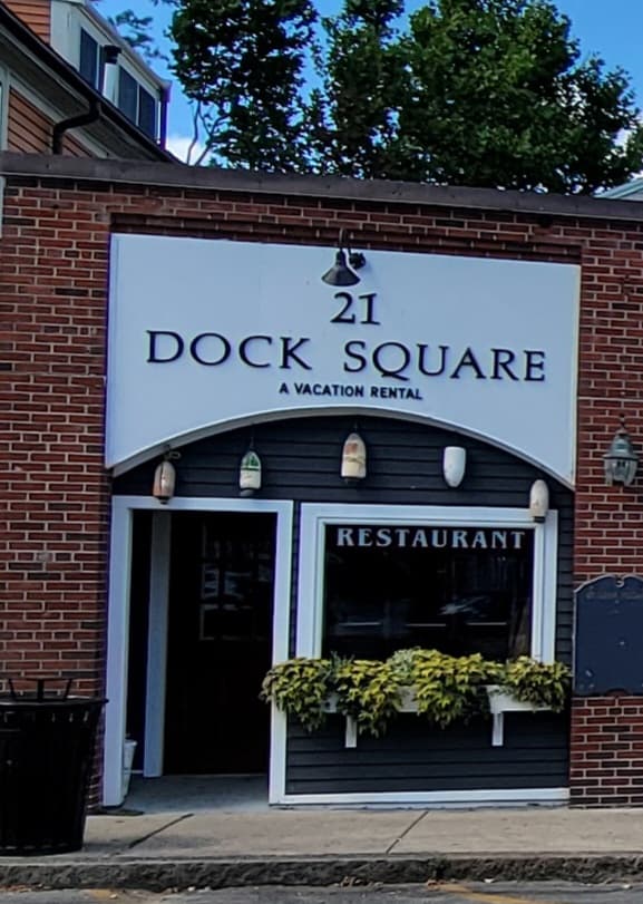 Dock Square - Image 1