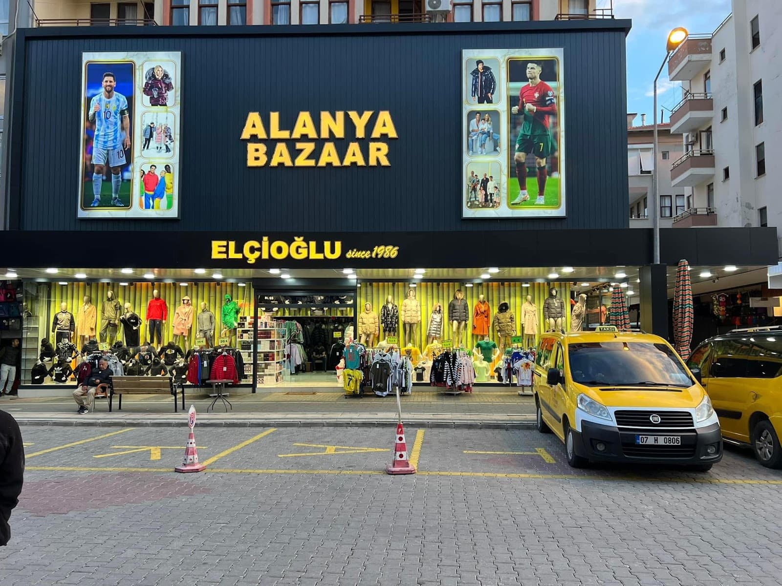 Alanya Bazaar Çarşı - Image 1