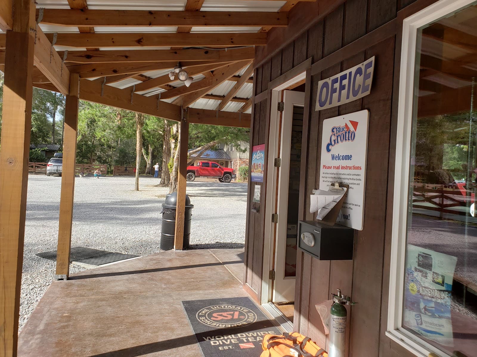 Blue Grotto Dive Resort - Image 1