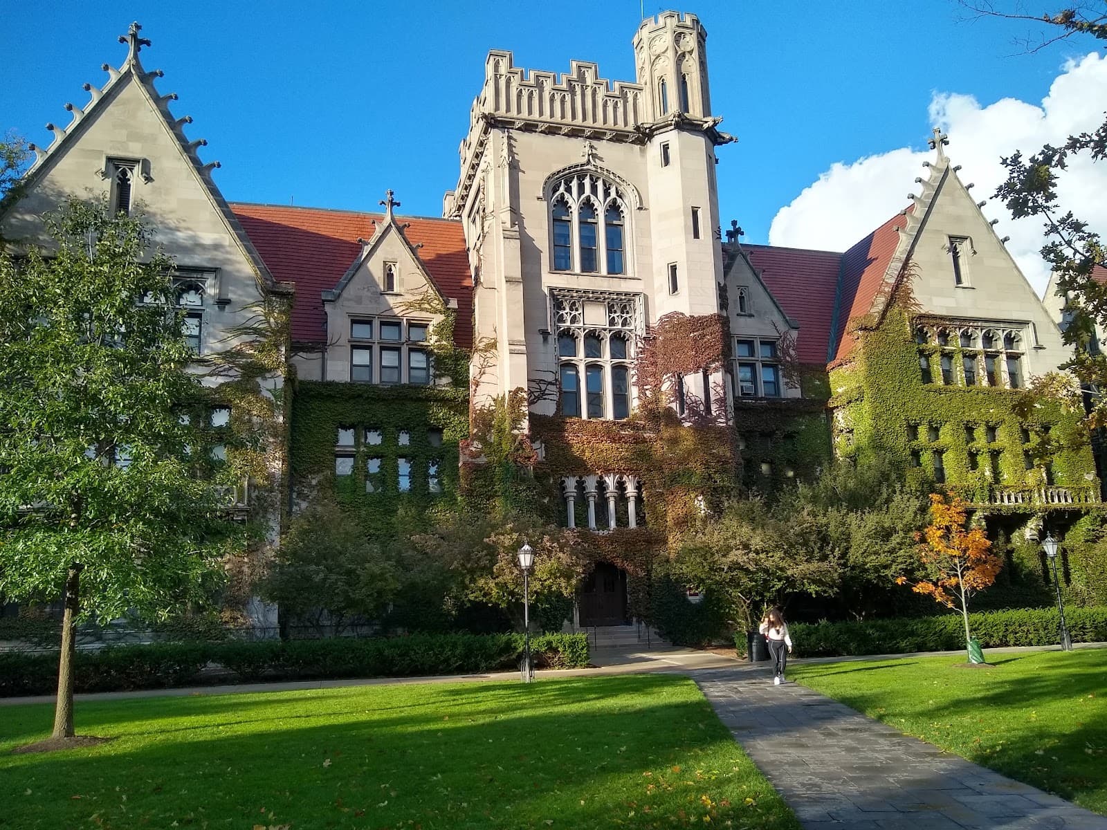 University of Chicago Quadrangles - Image 1