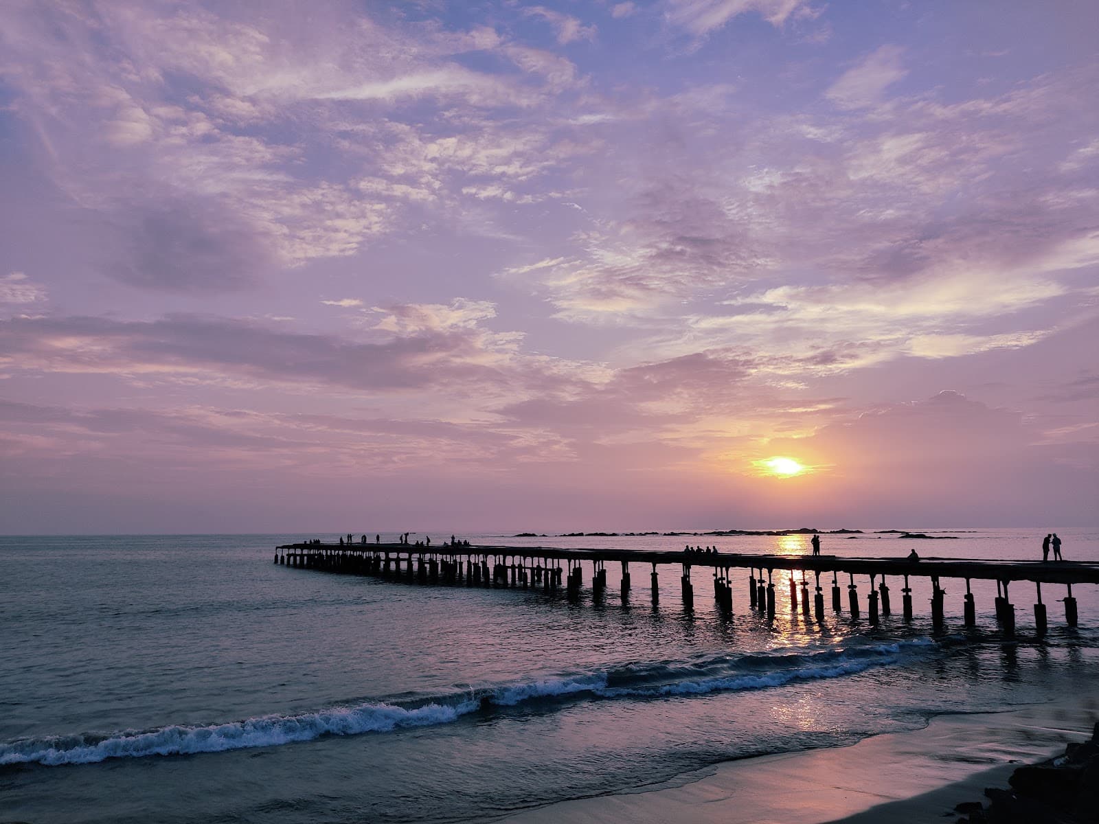 Thalassery Pier - Image 1