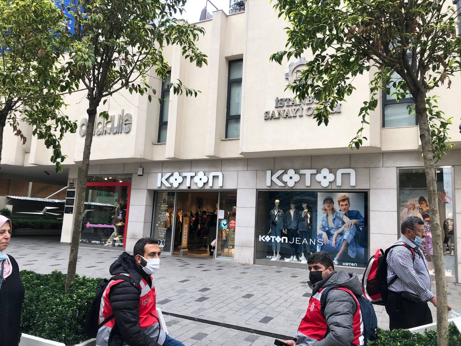 Vadistanbul Koton