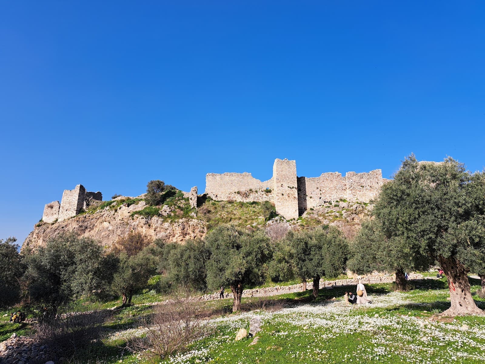 Beçin Castle and Ancient City - Image 1