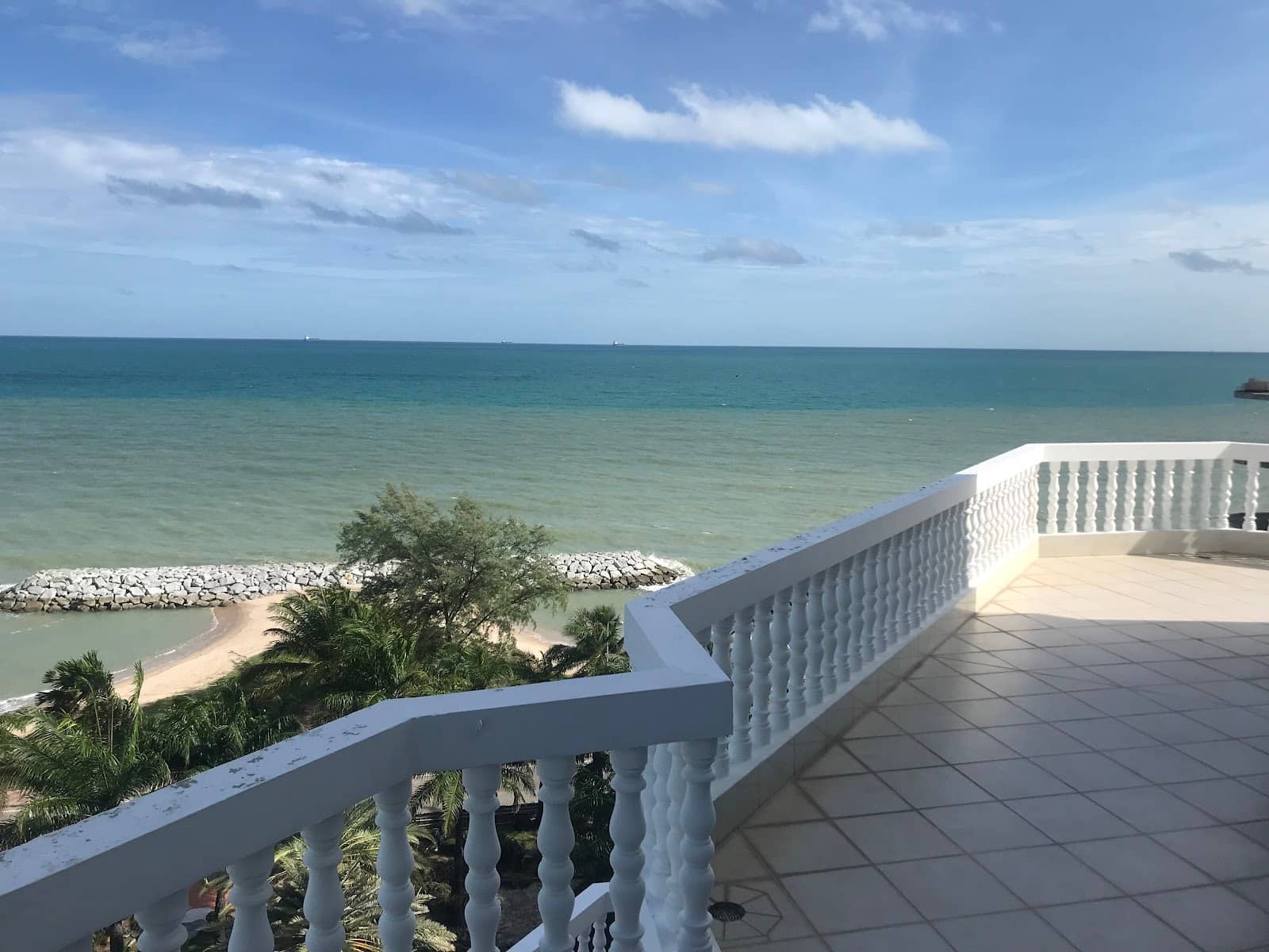 Beachfront Location