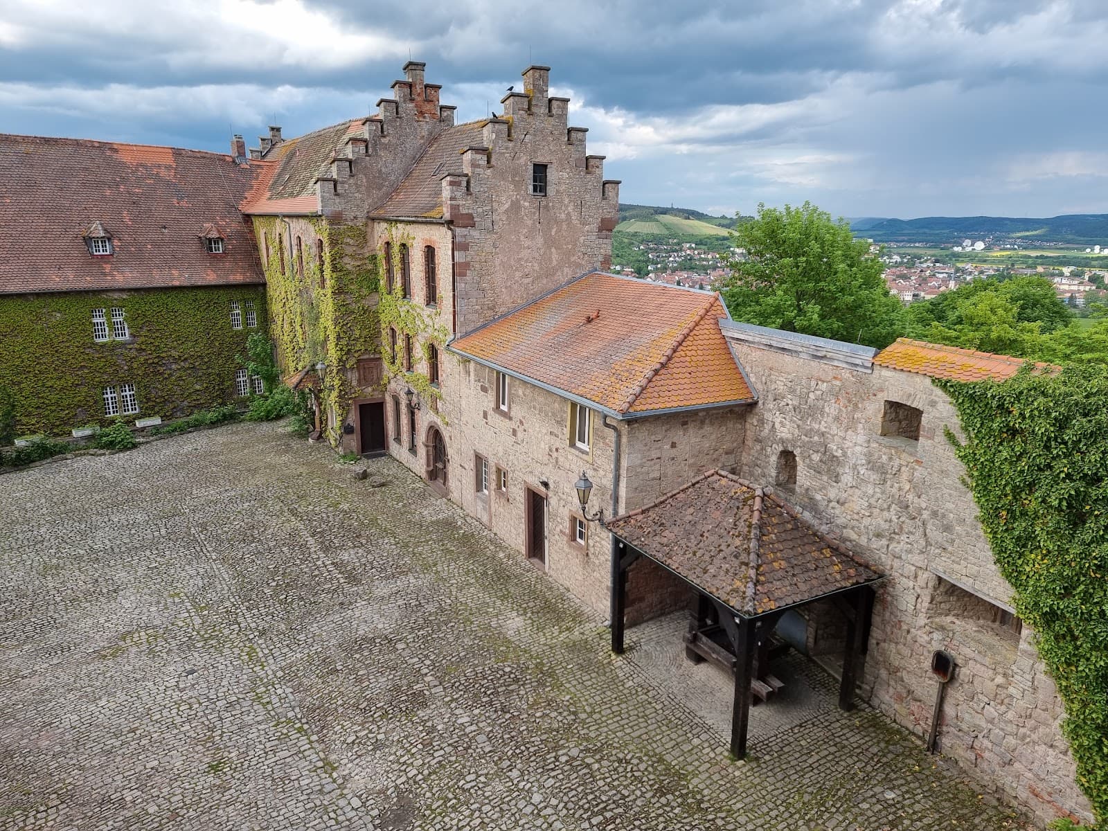 Burg Saaleck - Image 1