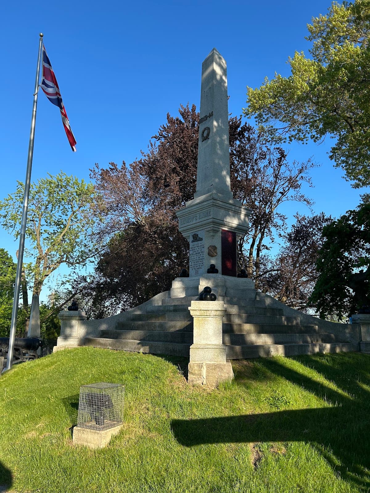 Drummond Hill Cemetery - Image 1