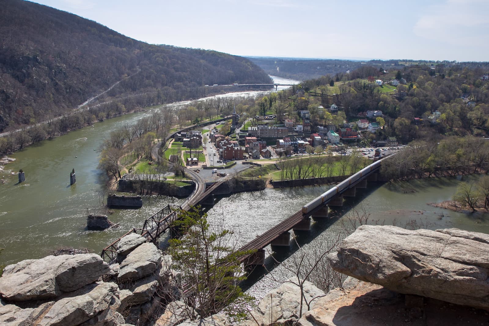 US 340 Scenic Overlook - Image 1
