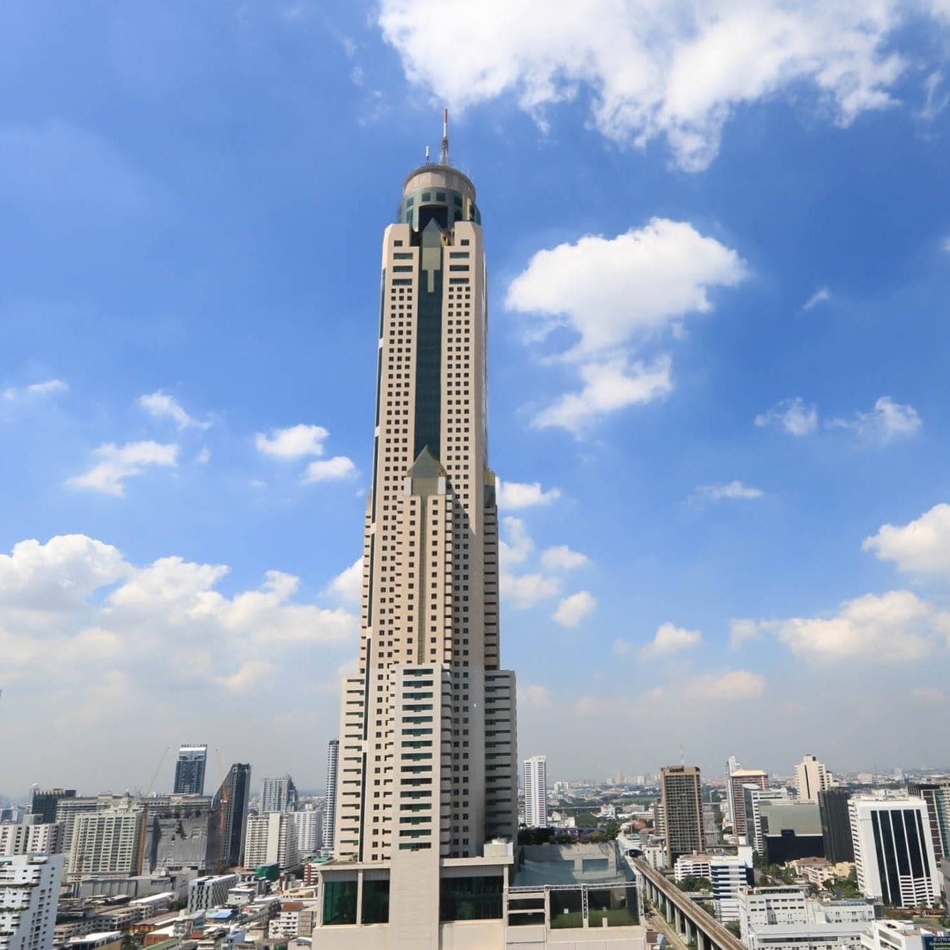 Baiyoke Sky Hotel - Image 1