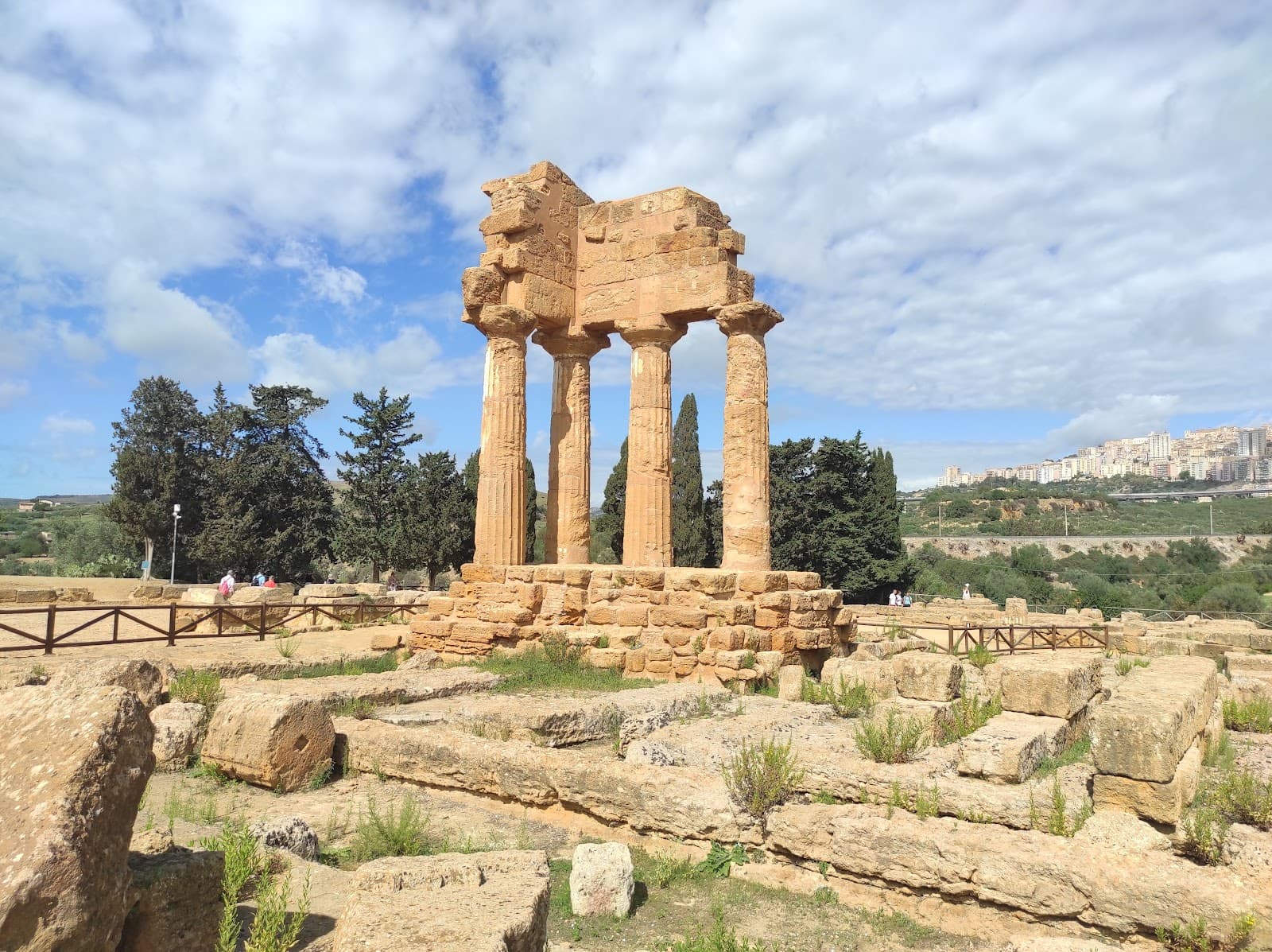 Temple of Castor and Pollux - Image 1